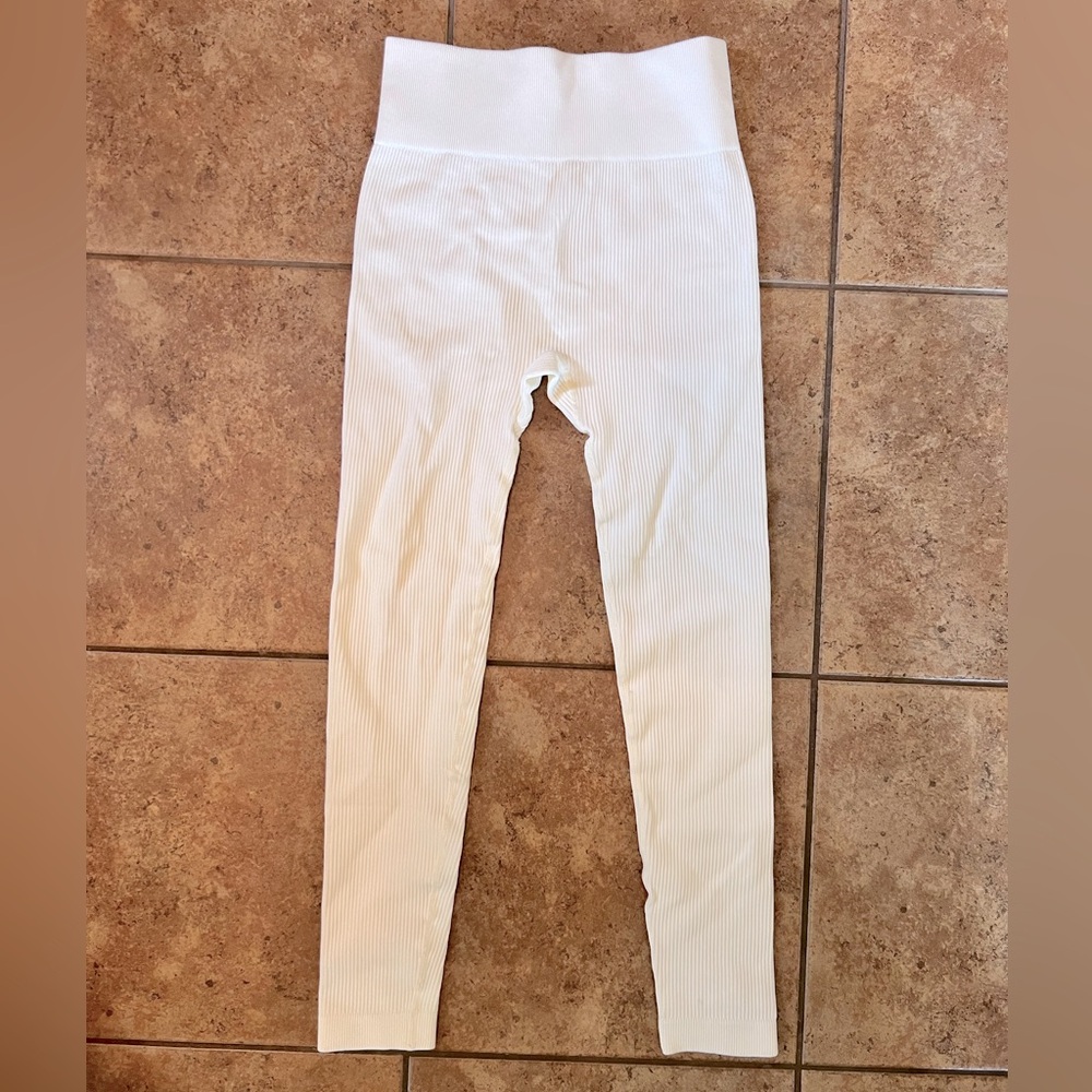 Cream Ribbed Leggings